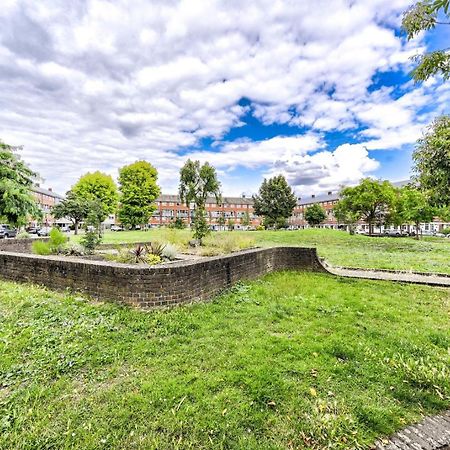 Apartament Guestready - Bold Modernity Near Kennington Park Londyn Zewnętrze zdjęcie